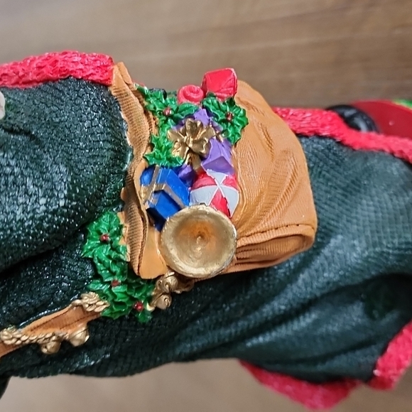 Designed And Sculpted By Jaimy Santa’s  Music Box - Picture 8 of 10